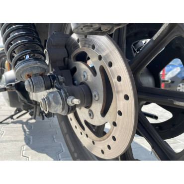 Harley-Davidson Iron 883