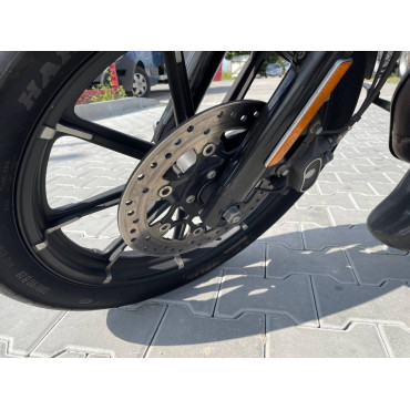 Harley-Davidson Iron 883