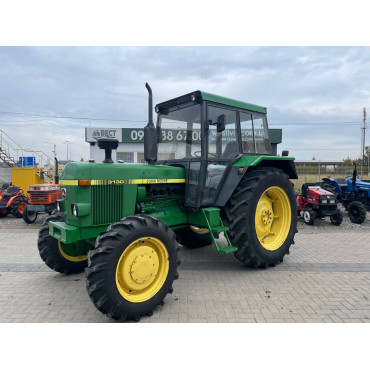 JOHN DEERE 3130
