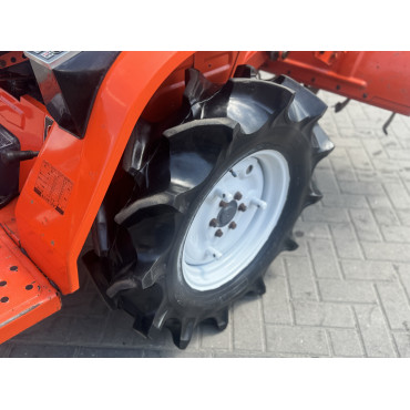 Kubota B40