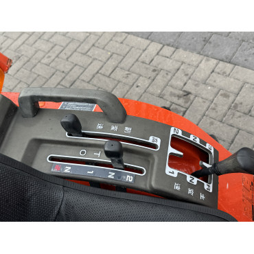 KUBOTA B52