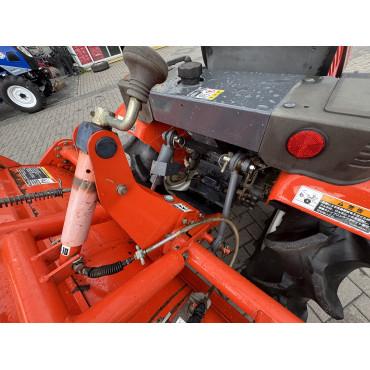 KUBOTA B52