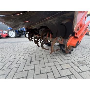 KUBOTA B52