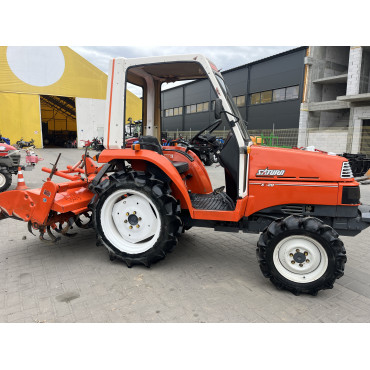KUBOTA X-20