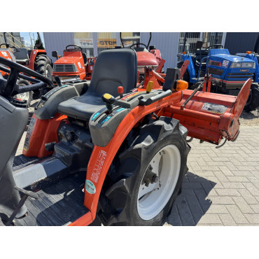 KUBOTA B 72