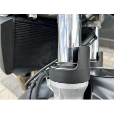 SUZUKI GSR600