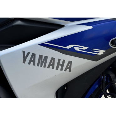 YAMAHA R3