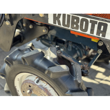 KUBOTA B1 - 10 front