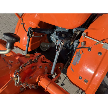 KUBOTA B1 - 10 front