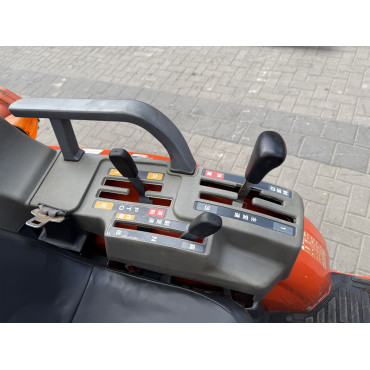 KUBOTA GB 20(HITACHI CX200)