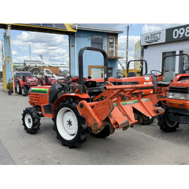 KUBOTA GB 20(HITACHI CX200)